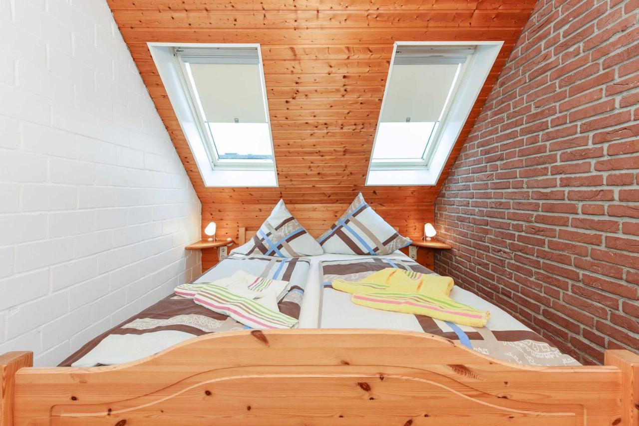 Spittdiek Apartment *